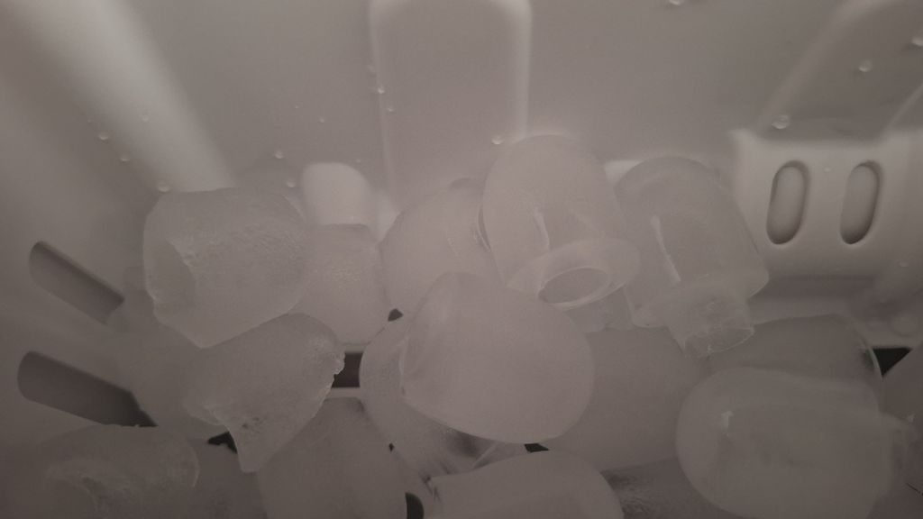 Eiswürfelmaschine für den Sommer